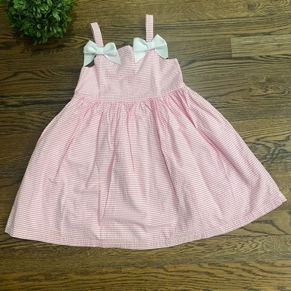 crown and ivy pink dress Belk + Crown & Ivy Maxi Dress, Wearing an XS its too small on me so I recommend going with your normal size , Has pockets , Beautiful design and color! , Comment SHOP below to receive a DM with the